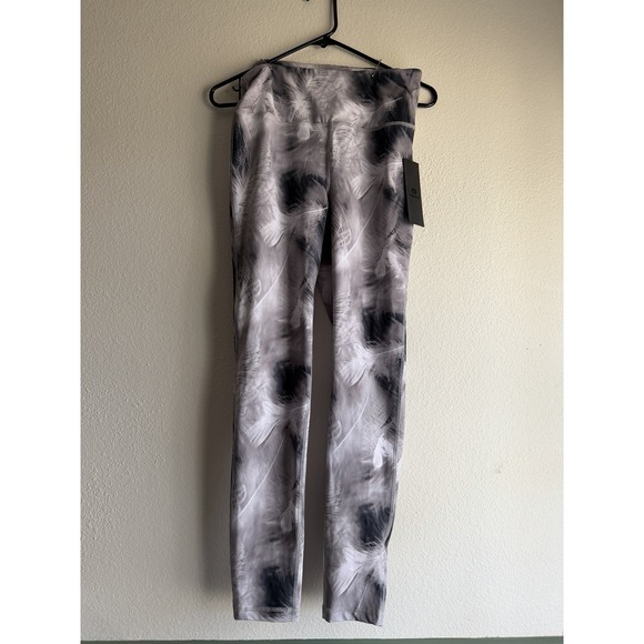 Mono B Pants - New Mono B Grey Feathered‎ Print Leggings white athletic size Large